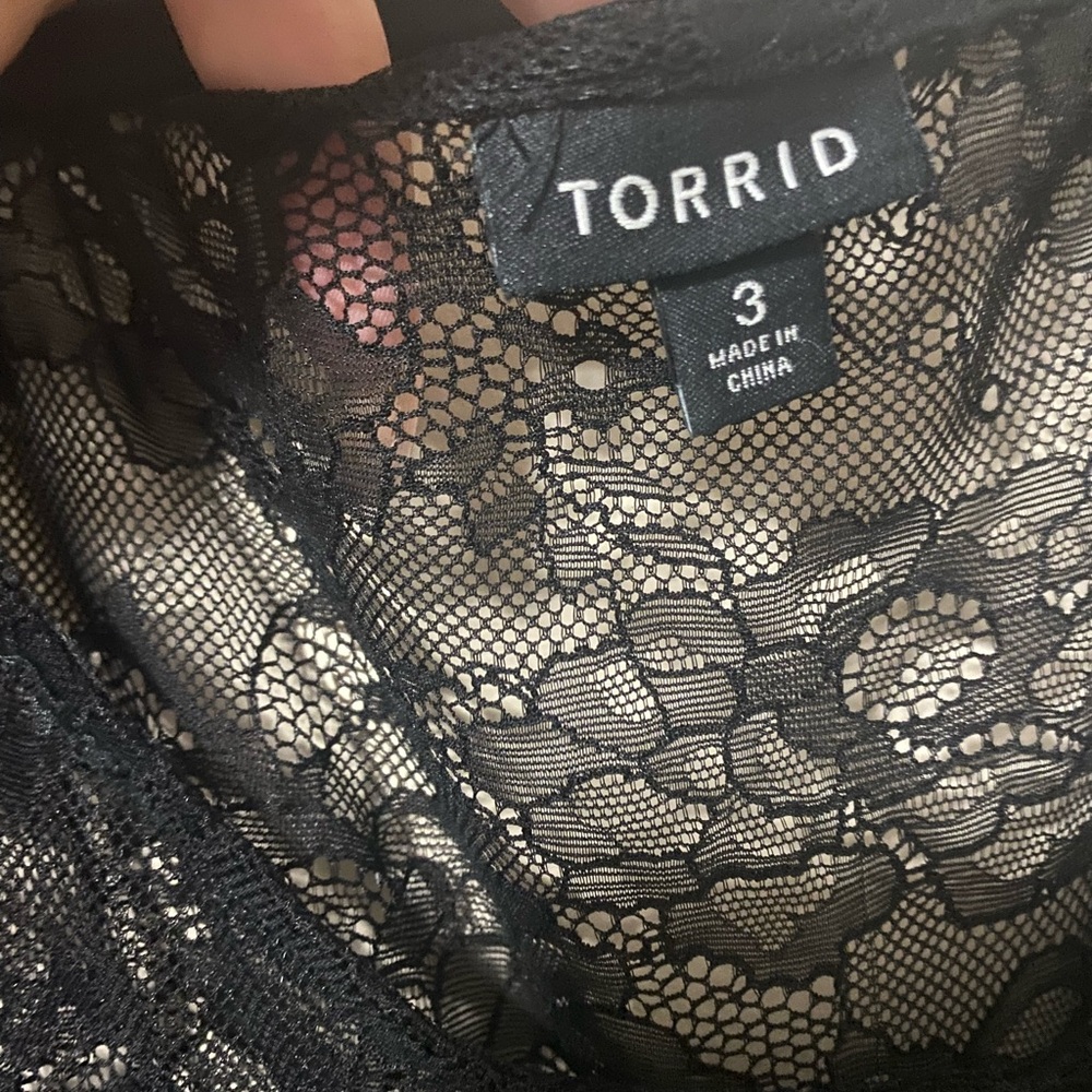 NWOT Torrid lace dress - Picture 2 of 6
